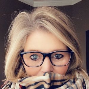 Meet your Posher, Wendy